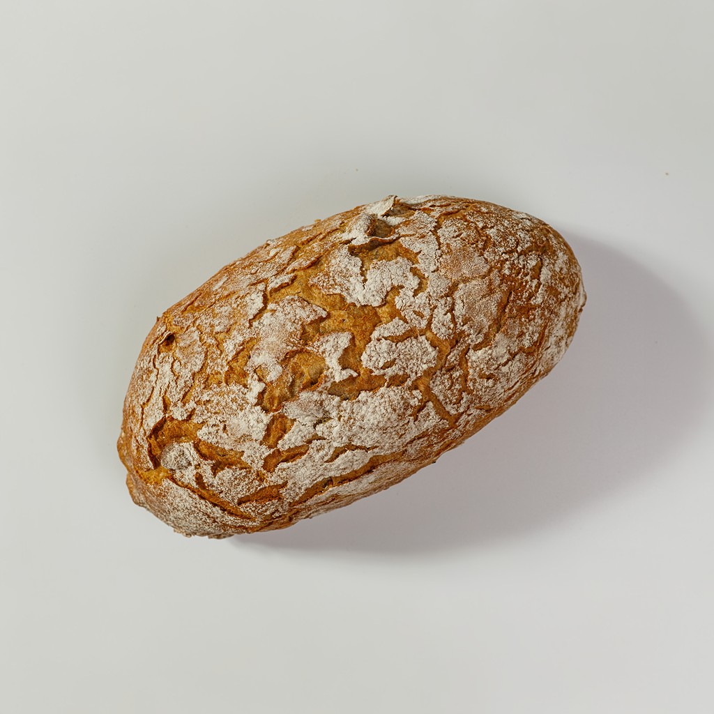 Хлеб с грецким орехом и льном